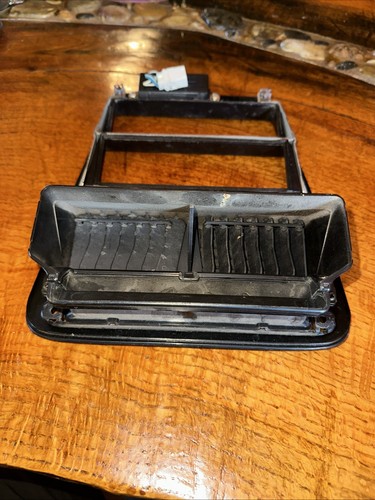 NISSAN 300ZX Z32 90-96 CENTER DASH A/C HEATER VENTS RADIO BEZEL TRIM OEM - Picture 6 of 6