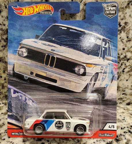 Hot Wheels Premium Car Culture BMW 2002