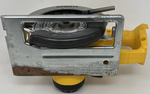 DeWalt Trim Saw 14.4V Cordless 5 3/8" DW935 14.4 V TOOL ONLY W/ Blade Tested - Picture 9 of 12