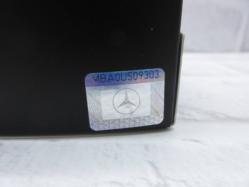 1:43 Mercedes Benz SL Selenite Gray Diecast Model Car - Picture 9 of 10