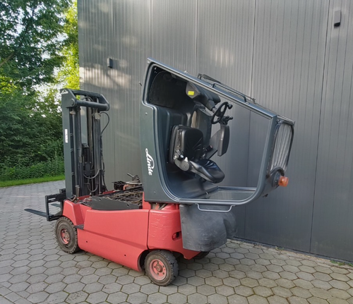 2009 Linde Gabelstapler E25 Hubhöhe ca. 5250mm, 2500kg Triplex Mast - Bild 15 von 16