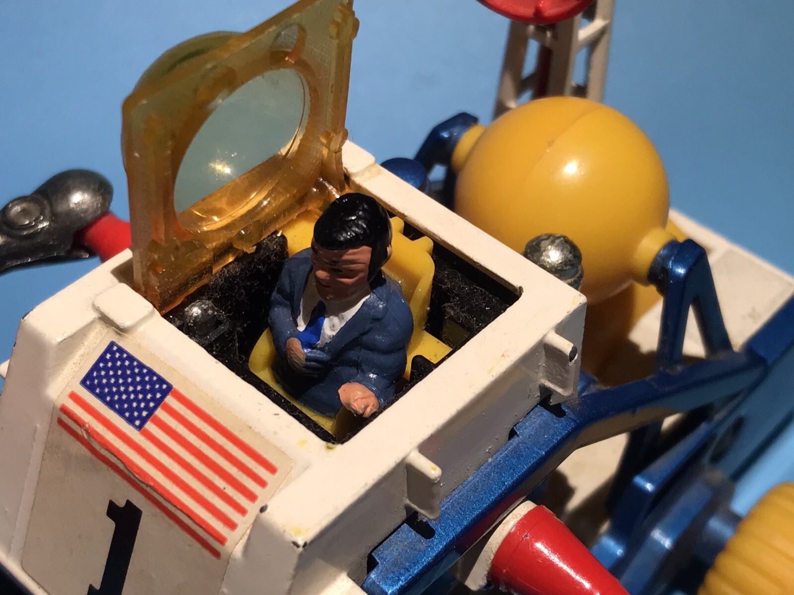 CORGI TOYS VINTAGE 811 JAMES BOND 007 SPACE MOONBUGGY VEHICLE GOOD CONDITION Popularna WYPRZEDAŻ, popularna