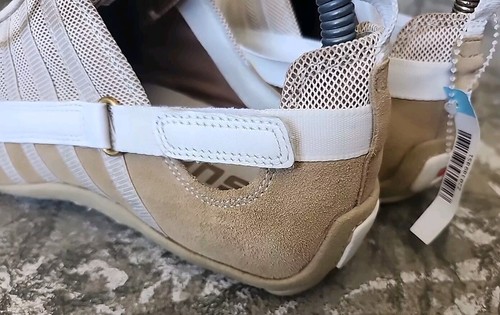 Tsubo Zibal Womens Lace Up Sneakers Shoes Sz 8 Wide D - Picture 5 of 8