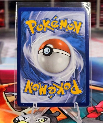 Chesnaught V 015/195 Silver Tempest Holo ultra rara quasi nuova/m - Foto 2 di 2