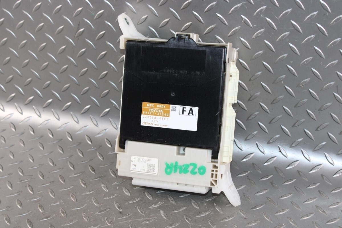14 Toyota 4 Runner OEM Multiplex Network Body Control Module