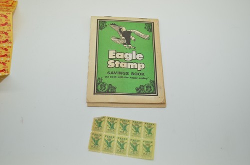 Vintage S&H Eagle/Green Stamps Saver Book Filled With Stamps Please Follow Us - Bild 9 von 10