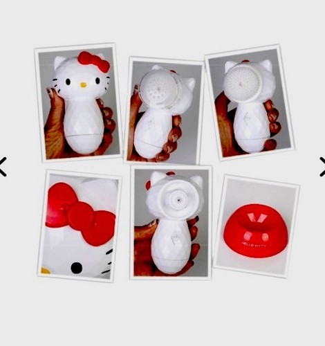 Hello Kitty 4D Vibratory Pore Brush - Picture 3 of 6