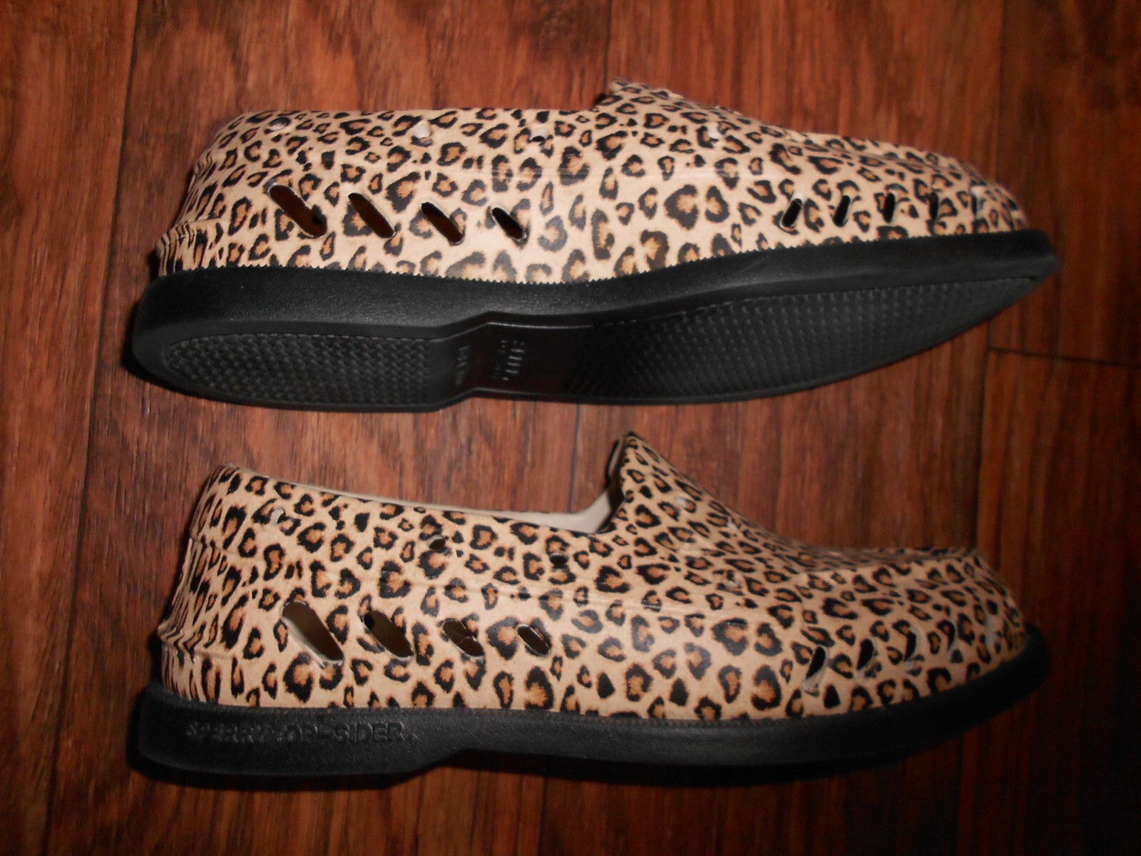 NEW Sperry Top Sider womens shoes size 9