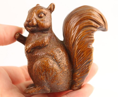 Old Boxwood Handmade Fortune Squirrel Statue Collectable Hand Piece Netsuke - Picture 2 of 9
