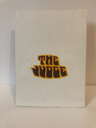 HOT WHEELS CUSTOM '70 PONTIAC GTO JUDGE w/display stand.... - Picture 7 of 8