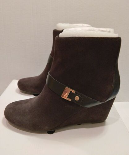 Isaac Mizrahi Live Suede/Leather Wedge Ankle Boots w/Strap Size 7M Dark Brown - Picture 3 of 9