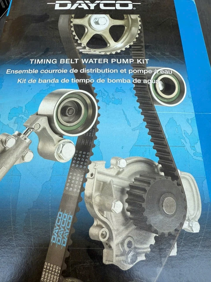 Correa de distribución de motor Dayco con bomba de agua WP265K4A para 03-06 Jeep Wrangler Liberty Foto 2 de 2