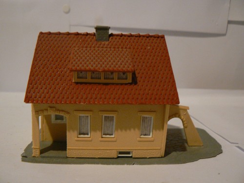 Maquette HO Maison, son porche et son arche KIBRI ? réf: 3212 | Condition: Occasion