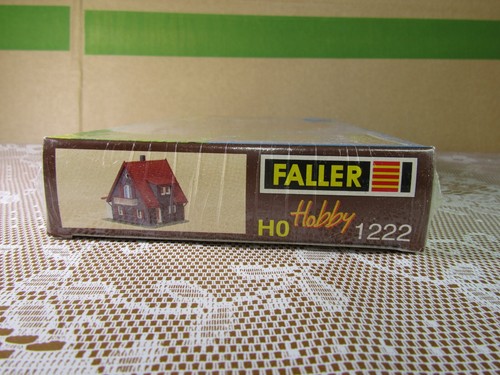 525Y FALLER 1222 Alemania Hogar Con Cubierta Pizarra Ho Nuevo+Caja - Imagen 6 de 7