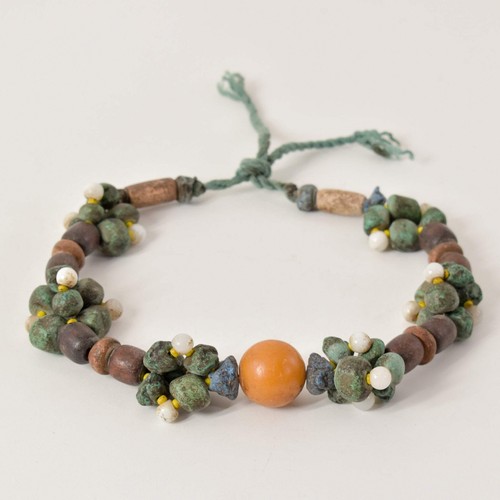 Moroccan Resin Mixed Trade Beads Africa - Picture 7 of 9