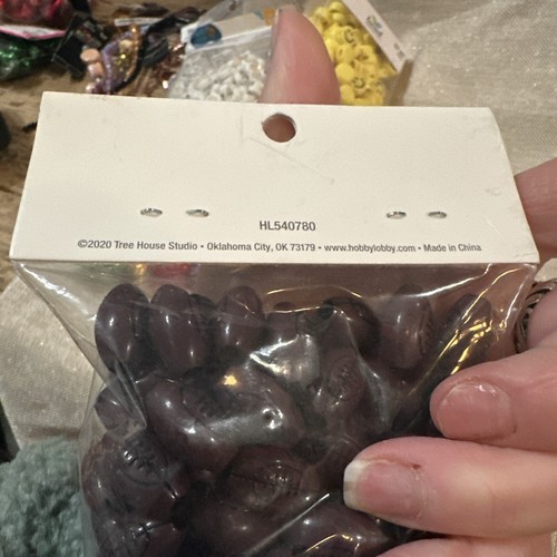 6 Packages Of Beads - Picture 11 of 13