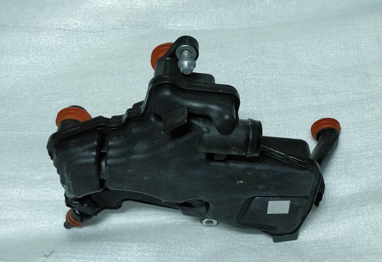 MERCEDES W205 C63 OIL SEPARATOR A1770780119 NEW OEM AMG 6.3 