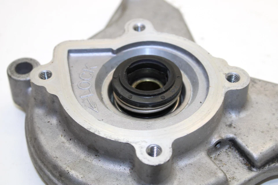 2001 Yamaha Vmax 500 OEM motor caixa da bomba de líquido de arrefecimento de água 8CR-12421-01-00 SY93 - Imagem 3 de 4