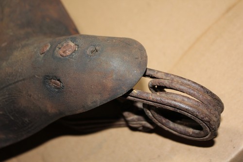 ORIGINAL OLD ANTIQUE BICYCLE BRON LEATHER SADDLE RIGA ERENPREIS LATVIA 1930s - Picture 4 of 15