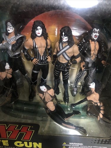 Mcfarlane Toys KISS LOVE GUN 7 FIGURES DELUXE BOXED Edition Super Stage Figure - Picture 6 of 13