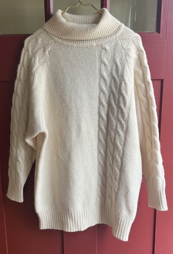 Vintage Neiman Marcus Cream Cashmere Cableknit Turtleneck Tunic Sweater-Med - Picture 1 of 8