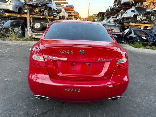 KIZASHI 2012 Door Trim Panel Rear 852467 - Picture 6 of 12