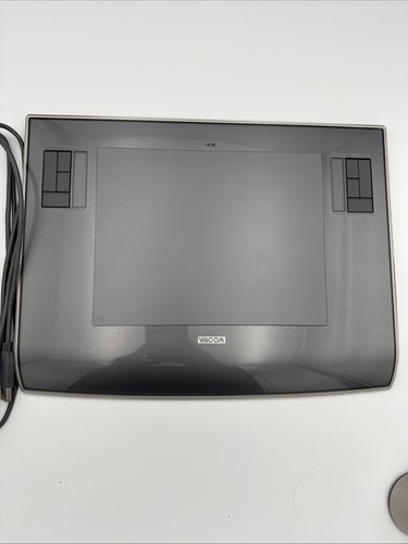 Wacom Intuos 3 Graphics Tablet PTZ-630 USB with Grip Pen, USB Cable and Stand - Picture 2 of 7