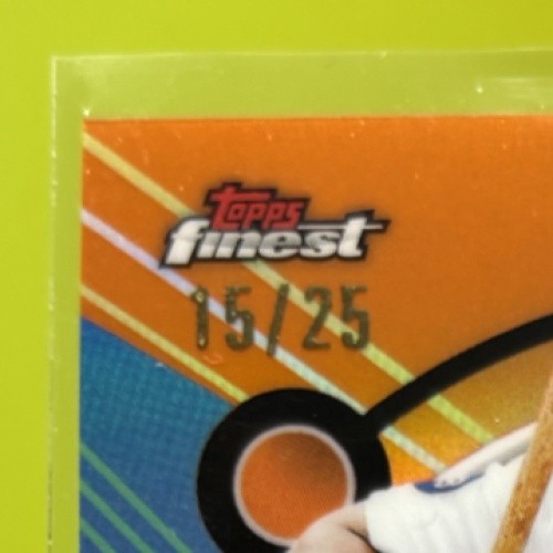 Topps Finest Miguel Cabrera Orange Refractor 2023/25 Detroit Tigers #15 - Imagen 3 de 10