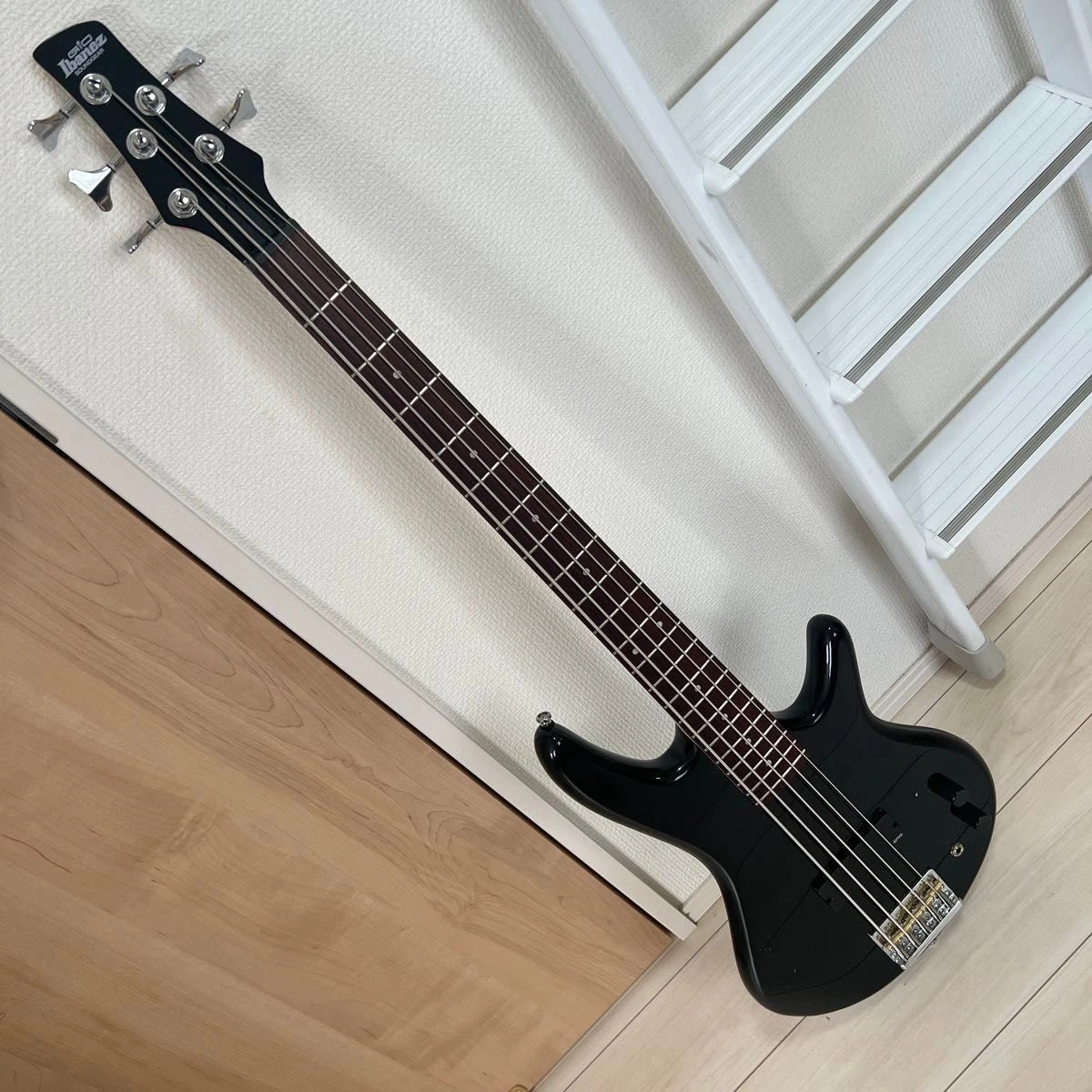 Ibanez GSR105EX 5 String Bass Guitars for sale | eBay