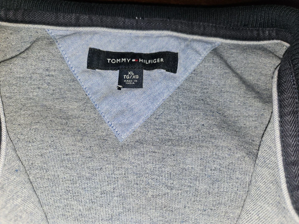 Tommy Hilfiger 1/4 Zip Mens XL Gray Navy Golf Pullover Sweater Performance - Image 4 of 4