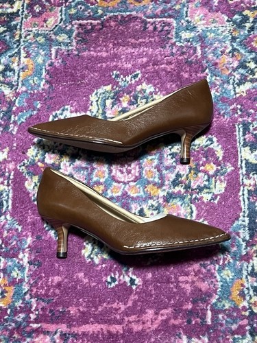 Clarks Women’s Thorna55 Court Tan Leather Size US 6 1/2 M / UK 4 D / EU 37 - Picture 2 of 8