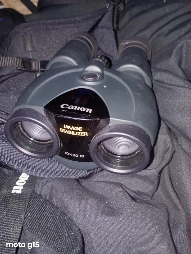 Binoculares estabilizador de imagen Canon IS 10X30 Foto 4 de 4