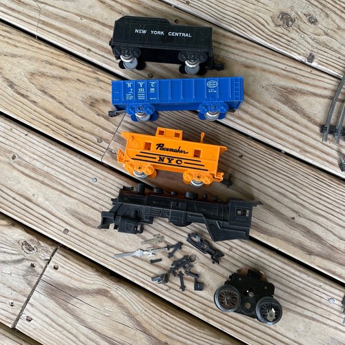 Marx 4205 Train Electric Cars Tracks Vintage 1960s Toy Incomplete PARTS ONLY - Picture 4 of 10