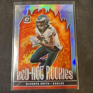 2021 Donruss Optic DeVonta Smith Red Hot Rookies Holo Prizm RC #RHR-3 Eagles