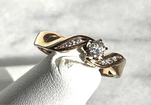 YELLOW GOLD 0.15 CARAT DIAMOND ENGAGEMENT RING SIZE 7 - Picture 6 of 10