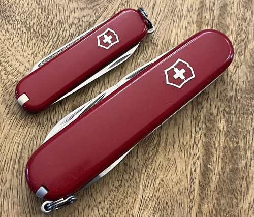 Victorinox TINKER Swiss Army Knife Red 91mm & ESCORT Very Nice! Lot Of 2 - Picture 2 of 21