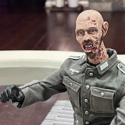 RARE! 1/6 Scale Custom WWII German WAFFEN ZOMBIE Un-Dead Soldier 12" Figure VTG! - Picture 3 of 9