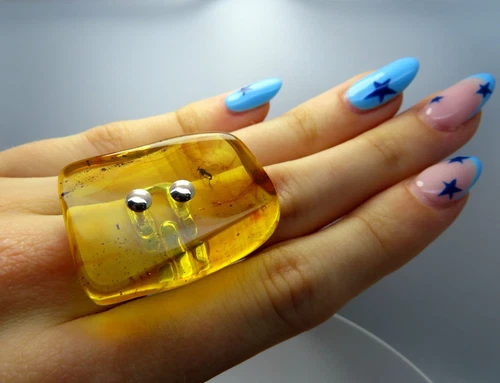925 Sterling SILVER Big Ring with Fossil insect FLY inclusion in BALTIC AMBER