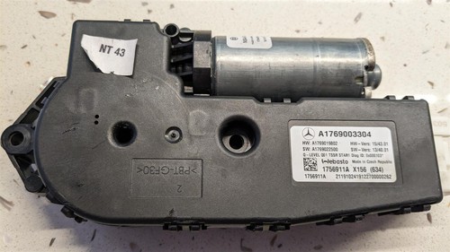 Mercedes A W176 C W205 CLA C117 GLA X156 (2013-2020) panoramic sunroof motor - Picture 1 of 2