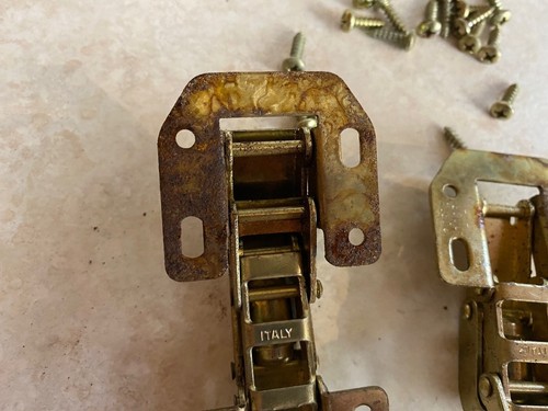 TGN 2000 Mignon Non-Mortise 90 Degree Cabinet Door Hinge Lot Of 4 USED - Picture 5 of 6