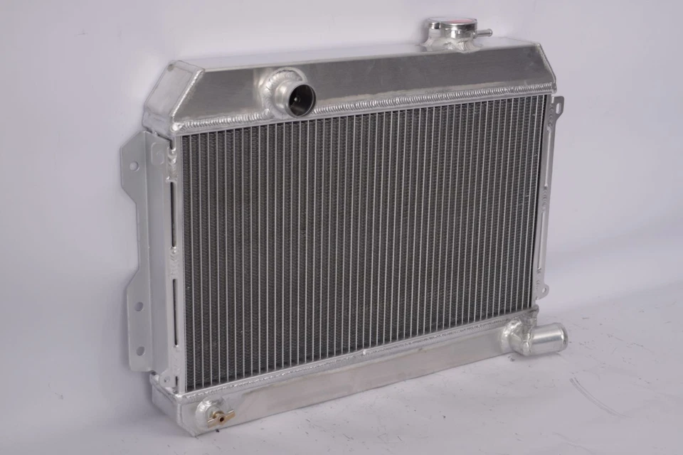 Radiador de aluminio grueso de 2" para camioneta Datsun 620 1972-1973 1,6 L (MT) DPI: 487 Foto 4 de 4