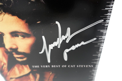 SIGNED Cat Stevens The Very Best of Cat Stevens CD NICE - Picture 2 of 4