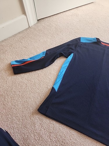 Everlast Kids Boys Blue Athletic Long Sleeve Shirt Tshirt Sizt Medium - Picture 3 of 7