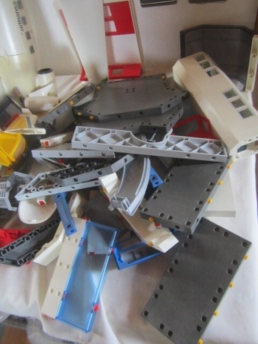 Playmobil Teile Flughafen  Polizeistation  Figuren & vieles mehr - Bild 9 von 11