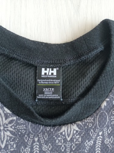Helly Hansen Women´s Size XS Black White Lifa Merino Graphic Crew Base Layer - Picture 2 of 5