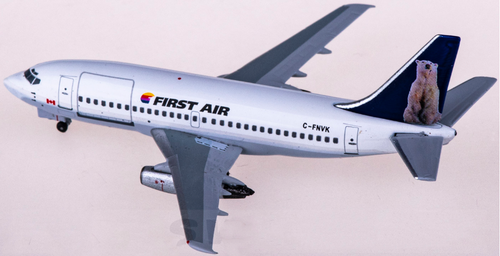 1:400 AeroClassics FIRST AIR BOEING 737-200 Passenger Airplane Diecast Model - Picture 3 of 4