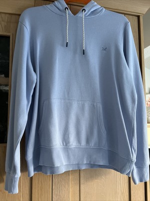 girl in grey moletom com capuz