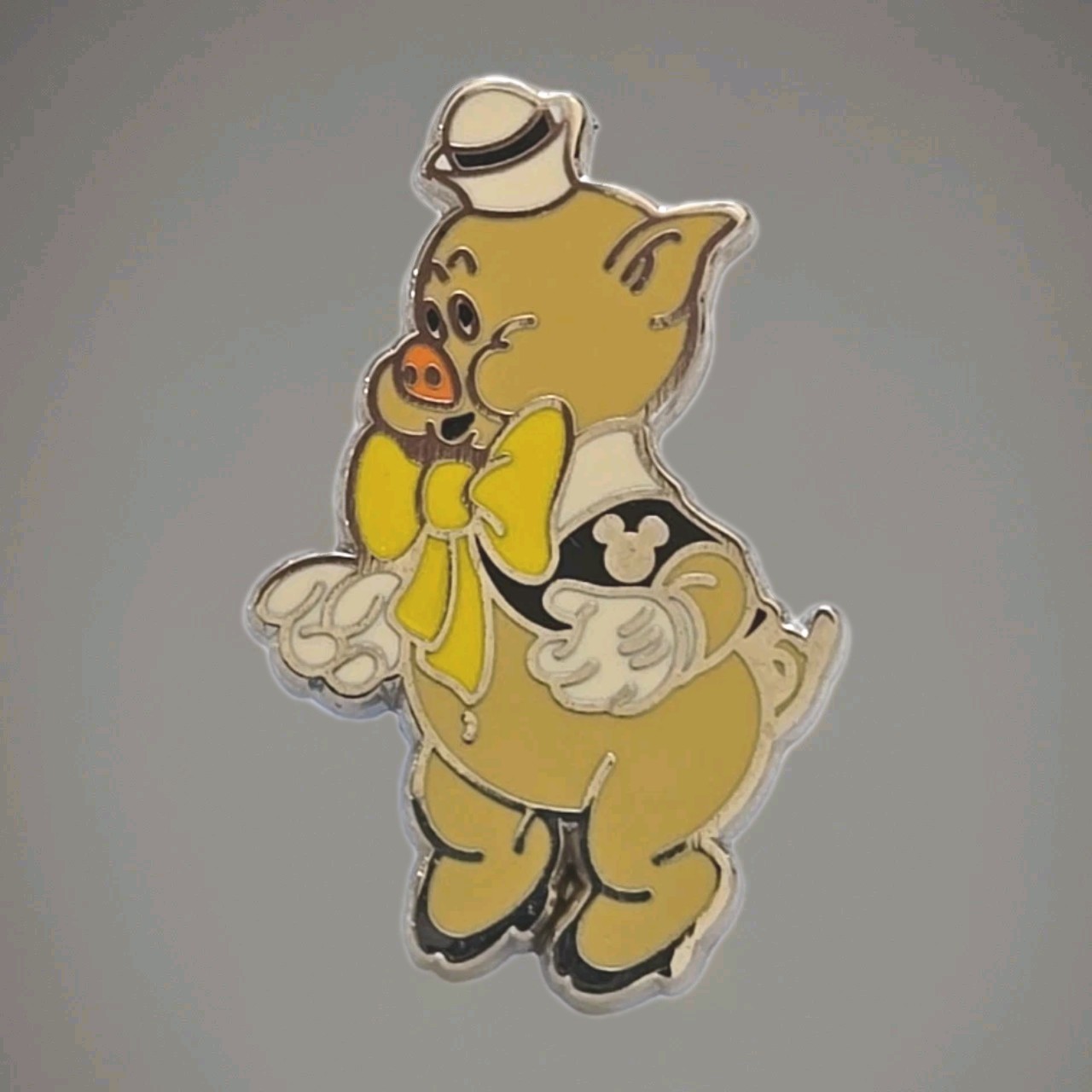 2019 Disney DLR Fifer Pig Built Straw House Three Little Pigs Hidden Mickey Pin