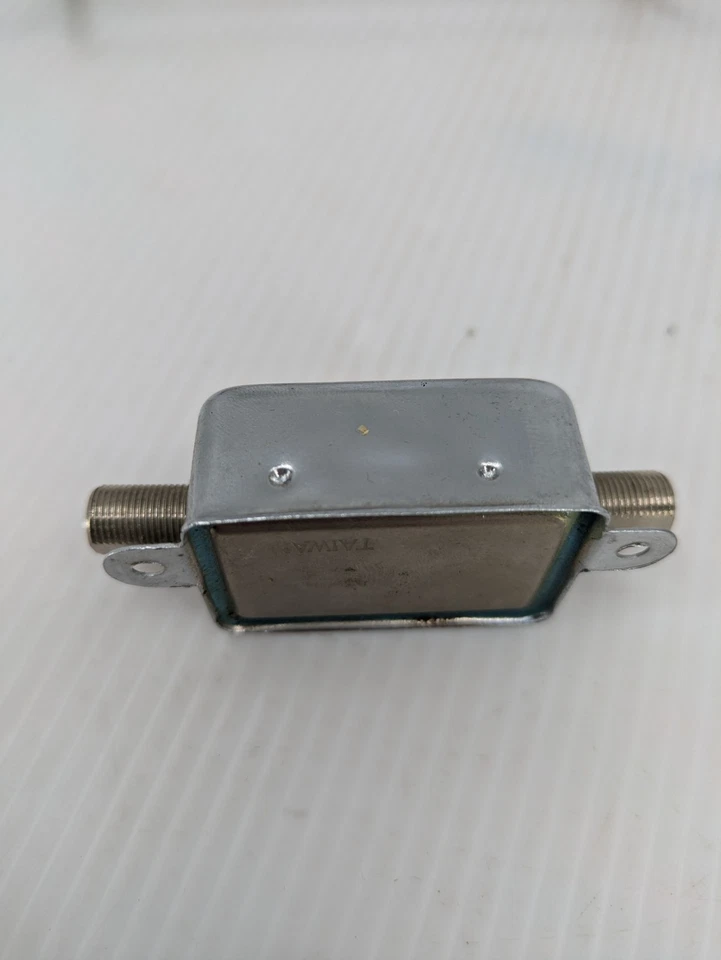 FM Trap | RadioShack | Coax in/out | Silver | OEM - Image 3 of 4