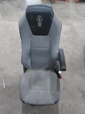 KENWORTH T680 SEAT FRONT 3763054